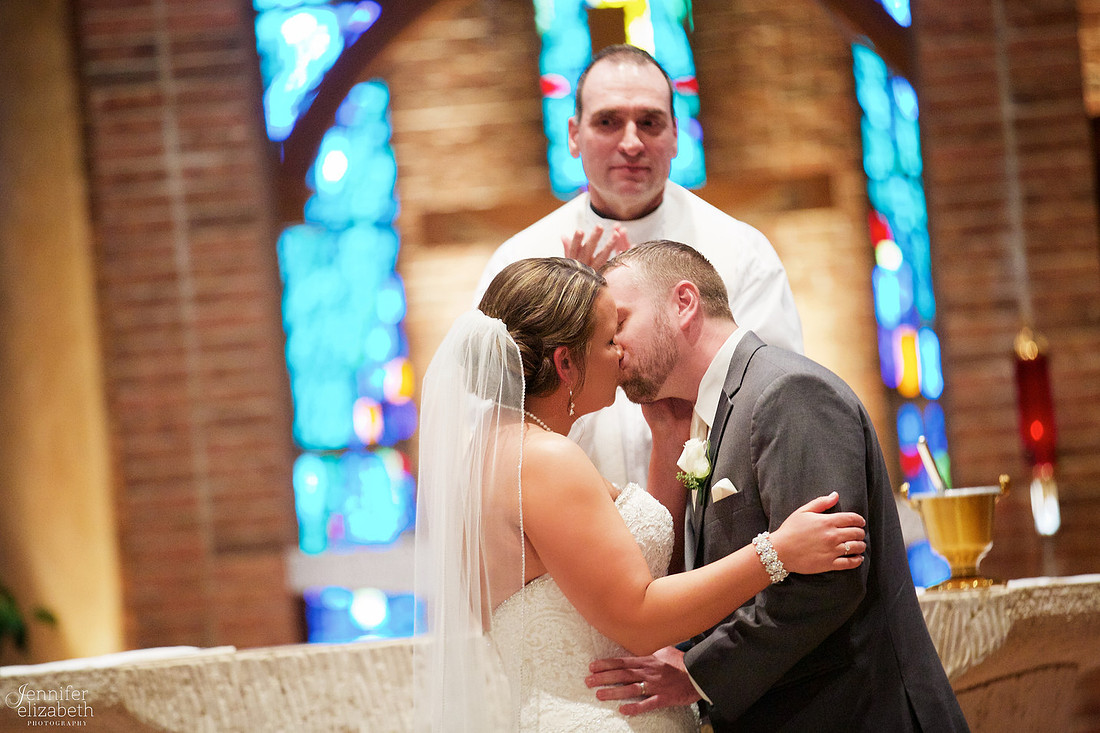 Amanda & Mike: Cleveland, Ohio Wedding