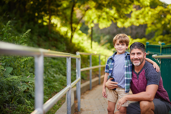 The V Family: Portrait Session at Lakewood Park in Cleveland