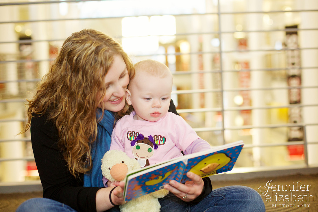 Family Portrait Session in Columbus, Ohio at the Ohio Union at The Ohio State University