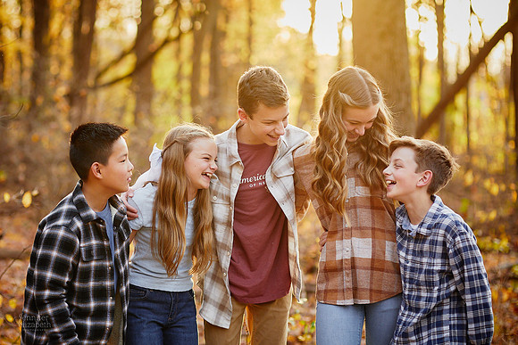 The D Family: Backyard Portrait Session in Aurora