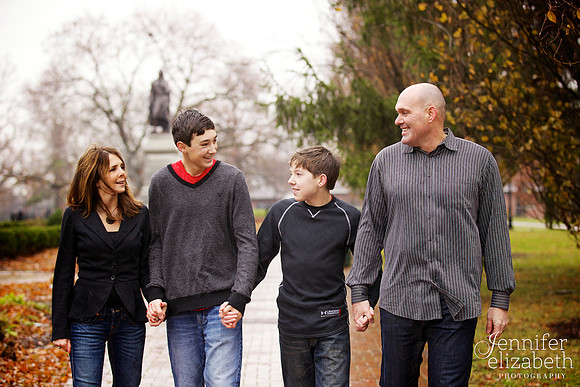 The G Family: Portrait Session