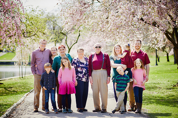 The Y Family: Portrait Session at the Cleveland Museum of Art and Wade Lagoon