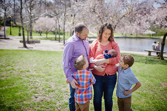 Baby Kaylee: Newborn and Family Portrait Session at The Cleveland Museum of Art and Wade Lagoon