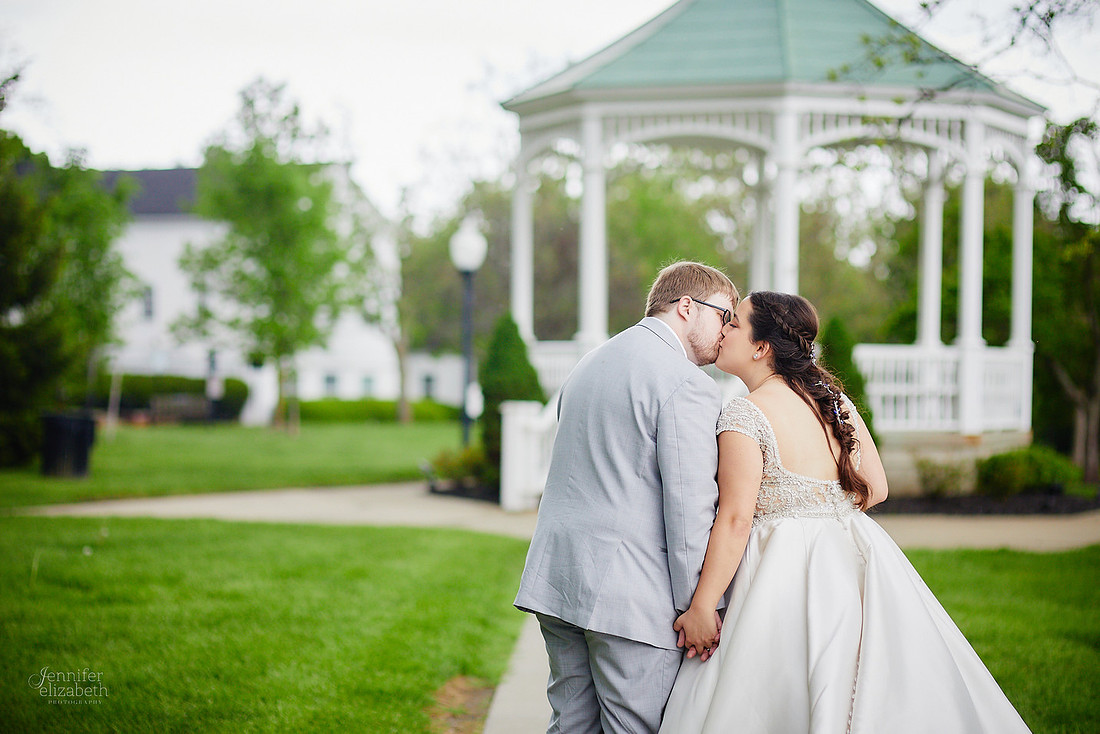 Maia & Ben: Wedding at Gleneagles Golf Club & Events in Twinsburg