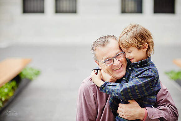 The Y Family: Portrait Session at the Cleveland Museum of Art and Wade Lagoon