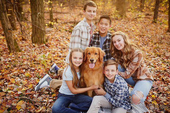 The D Family: Backyard Portrait Session in Aurora