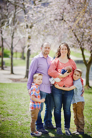 Baby Kaylee: Newborn and Family Portrait Session at The Cleveland Museum of Art and Wade Lagoon