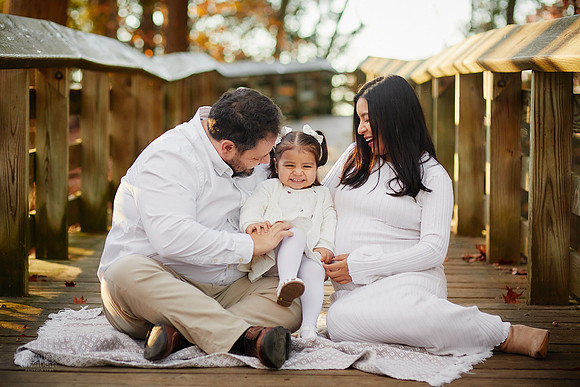 Kate: Maternity and Family Session at Brandywine Falls