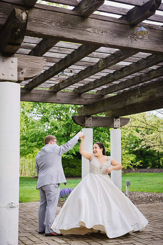 Maia & Ben: Wedding at Gleneagles Golf Club & Events in Twinsburg