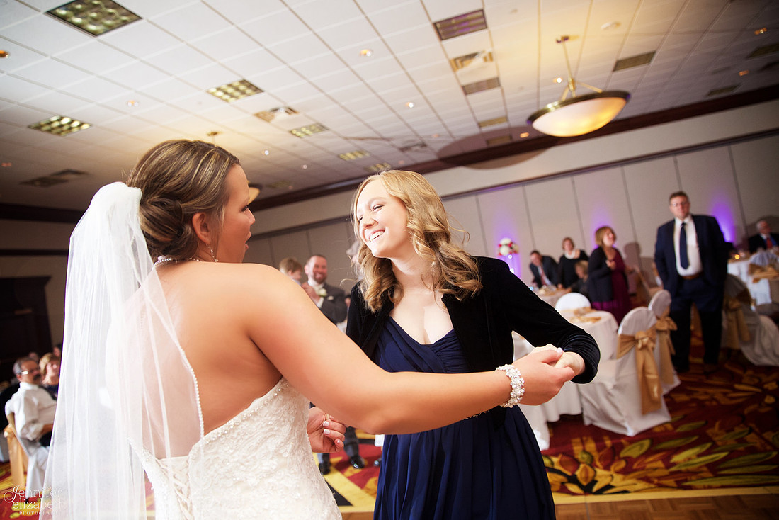 Amanda & Mike: Cleveland, Ohio Wedding