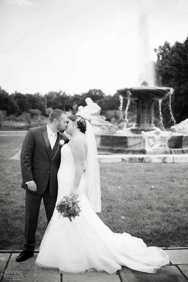 Amanda & Mike: Cleveland, Ohio Wedding
