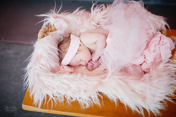 Baby Kaylee: Newborn and Family Portrait Session at The Cleveland Museum of Art and Wade Lagoon