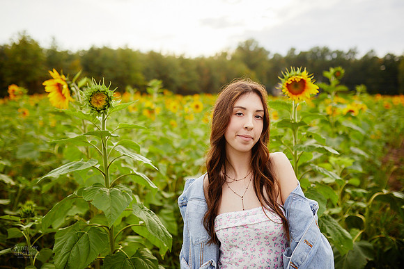 Ella: Senior Session at Maria’s Field of Hope in Avon