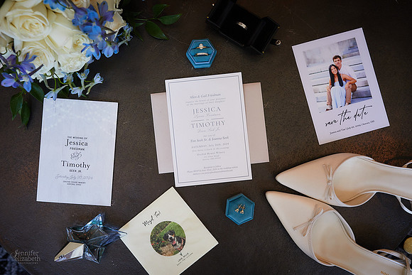 Jessica & Tim: Wedding at Orchid House Winery in Aurora, Ohio