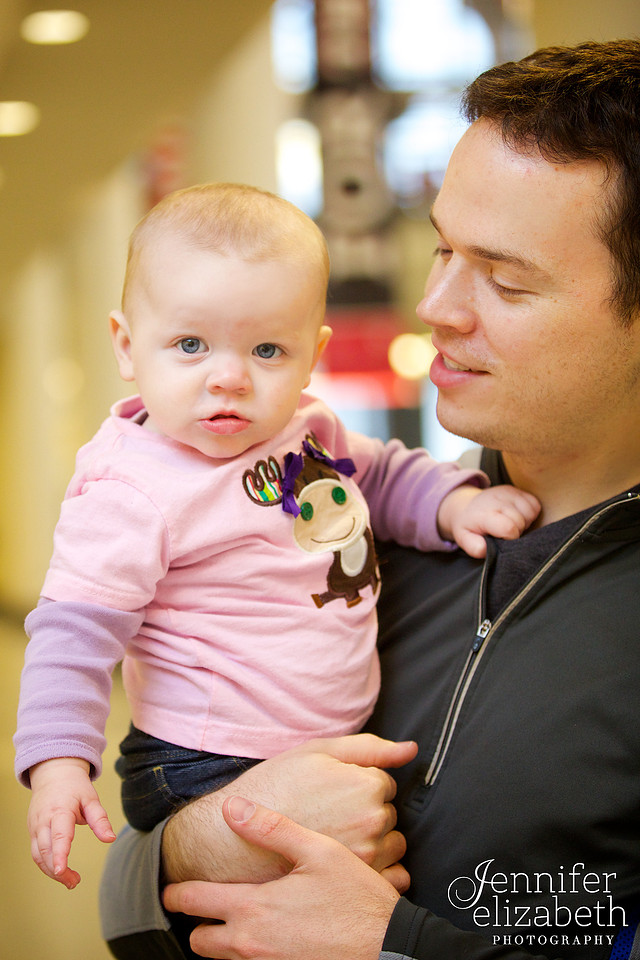 Family Portrait Session in Columbus, Ohio at the Ohio Union at The Ohio State University