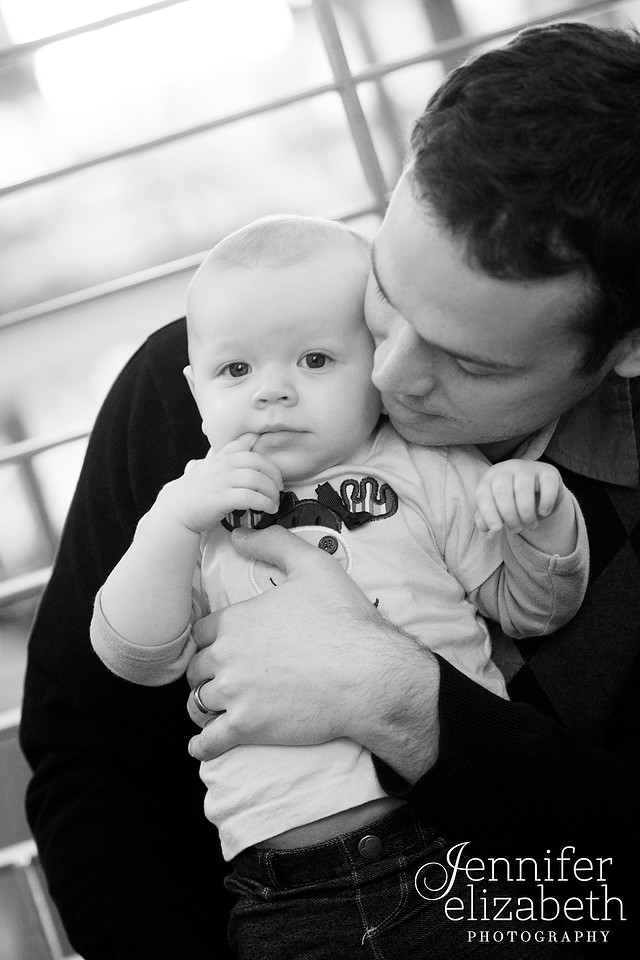 Family Portrait Session in Columbus, Ohio at the Ohio Union at The Ohio State University