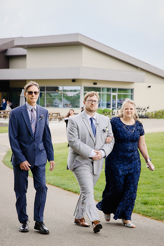 Maia & Ben: Wedding at Gleneagles Golf Club & Events in Twinsburg