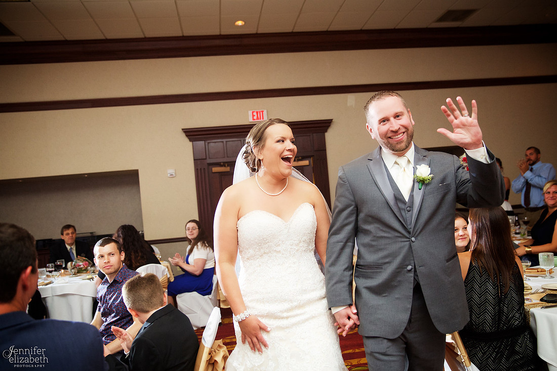 Amanda & Mike: Cleveland, Ohio Wedding