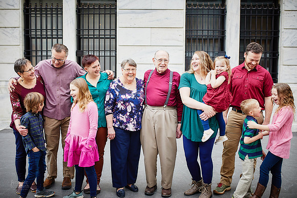 The Y Family: Portrait Session at the Cleveland Museum of Art and Wade Lagoon