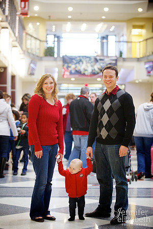 Family Portrait Session in Columbus, Ohio at the Ohio Union at The Ohio State University