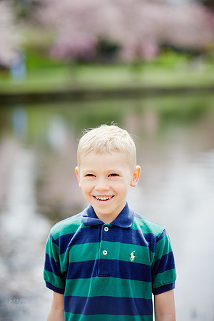 The Y Family: Portrait Session at the Cleveland Museum of Art and Wade Lagoon