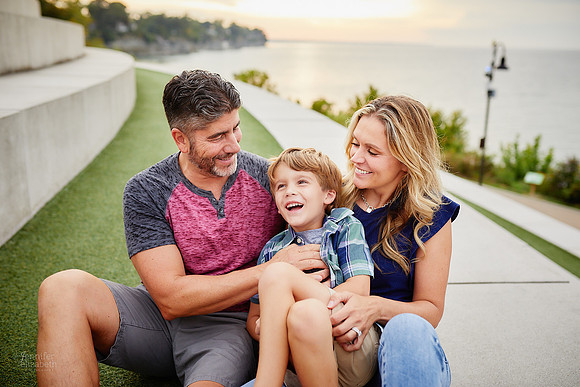 The V Family: Portrait Session at Lakewood Park in Cleveland