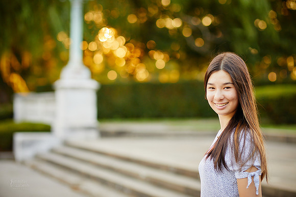 Christina: Senior Portrait Session at the Cleveland Museum of Art and Wade Lagoon